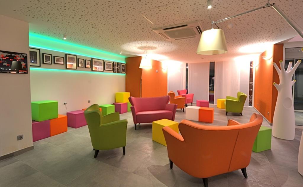 Ibis Styles Nivelles Hotel Eksteriør billede