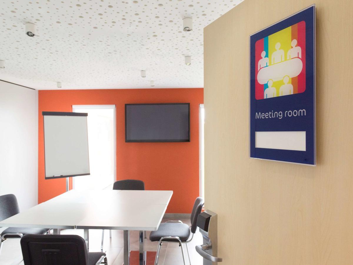 Ibis Styles Nivelles Hotel Eksteriør billede